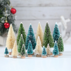 Conjunto Artesanal  de 8 Mini Árvores de Natal de Madeira e Sisal Decoração Natalina
